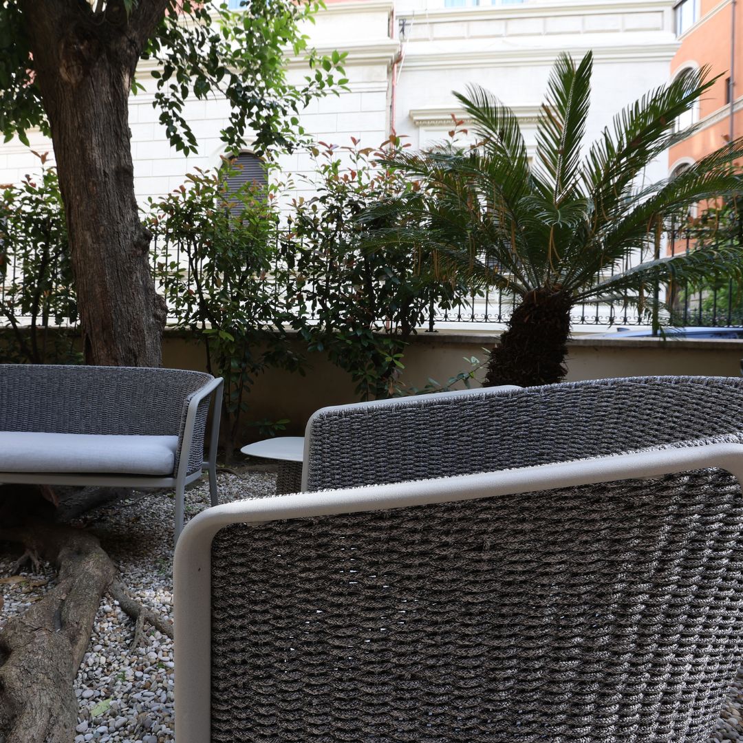 Seduta Outdoor Emu Carousel gruppo 1 divano + 2 poltrone+ 2 tavolini bassi - ArkProject